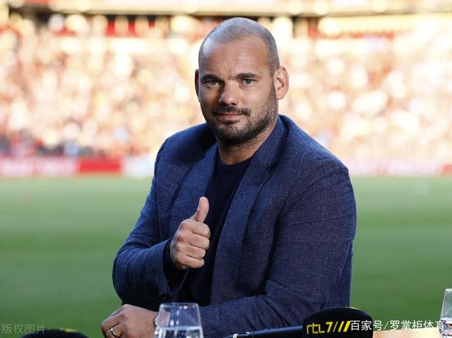 开云体育官网-多特蒙德核心球员被曝转会传闻，引球迷热议，以后工具有关社区很多.